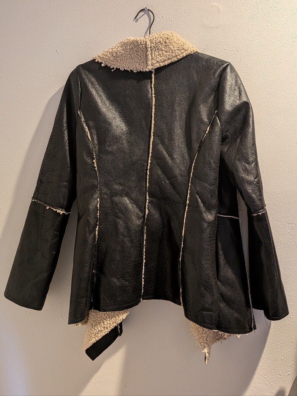 Hot & Delicious Jacket - Picture 2 of 3